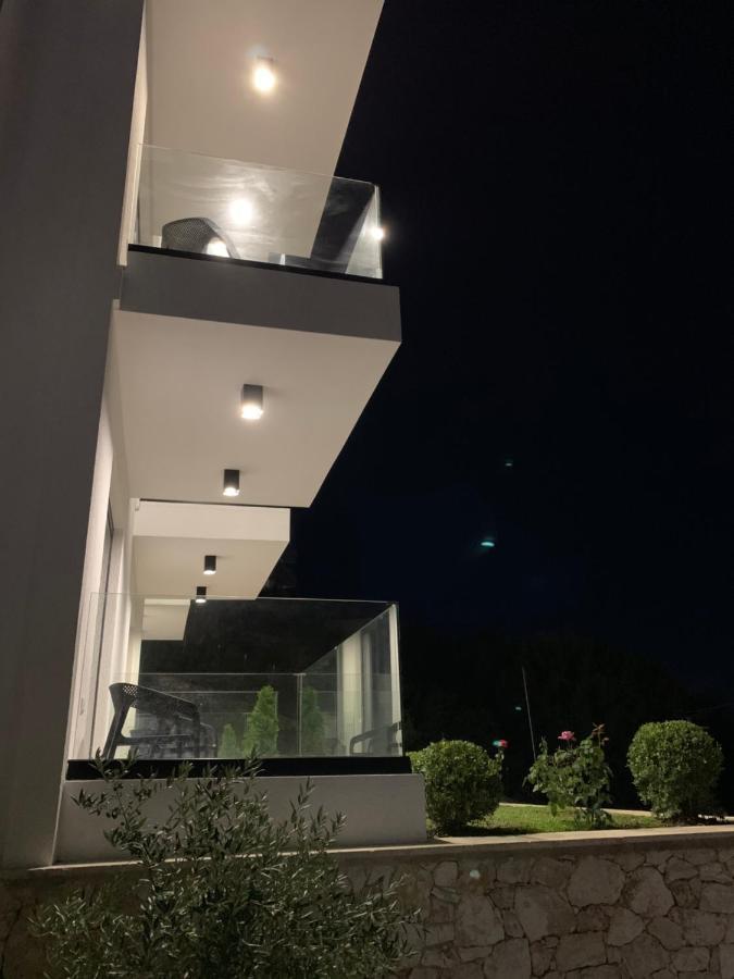 Hotel Platon Sarande Exterior photo