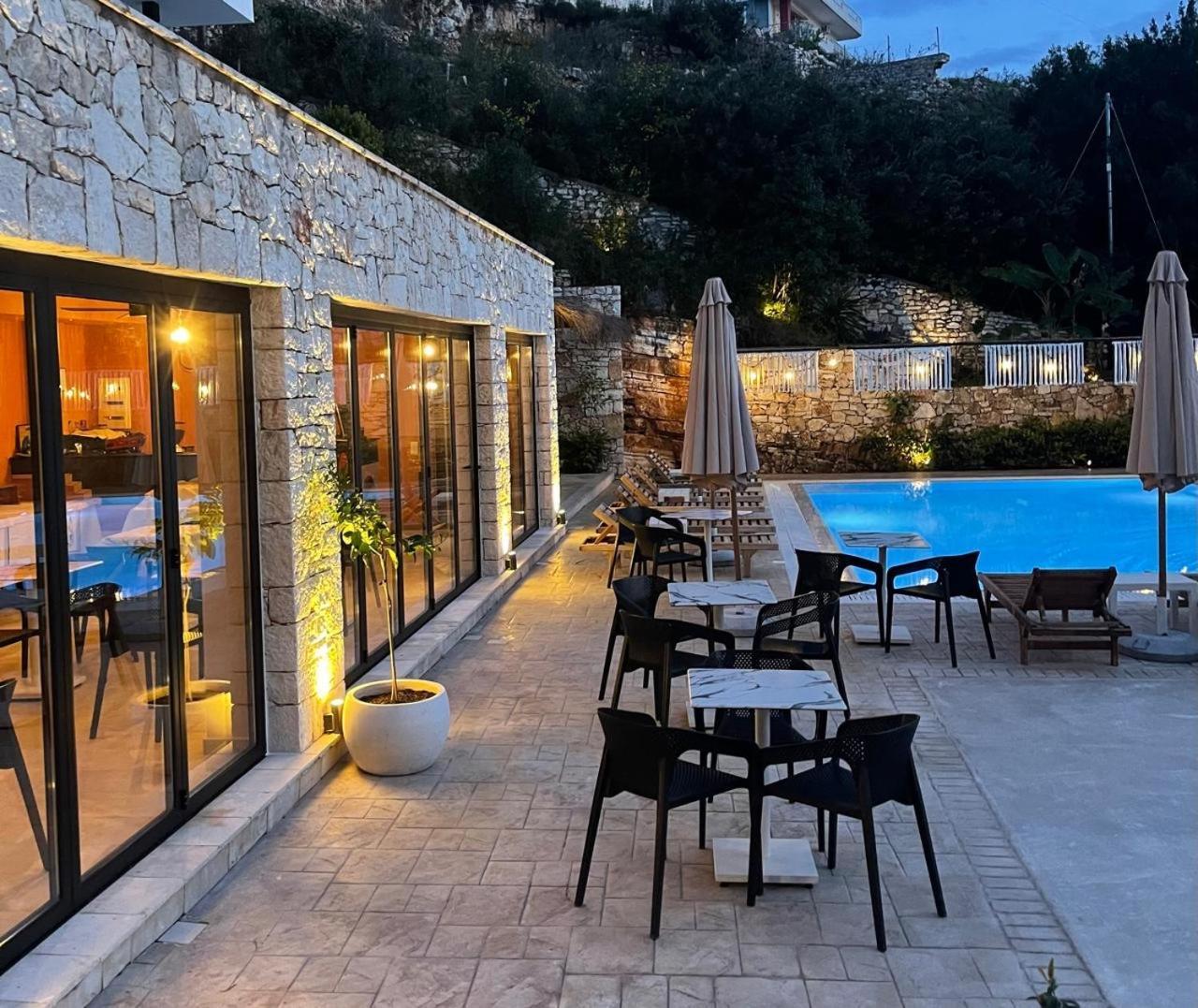 Hotel Platon Sarande Exterior photo